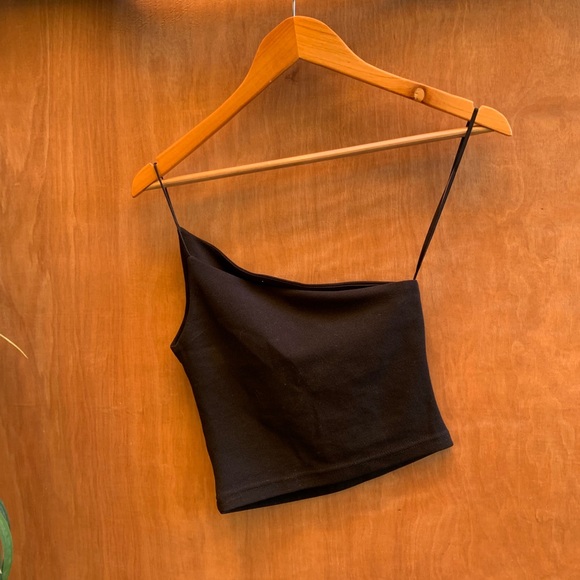 Princess polly zoha one should crop top - Picture 5 of 6